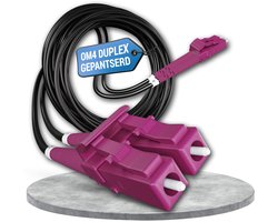 Armored OM4 Duplex fiber optic kabel - 75m - multomode 50/125 - zwart