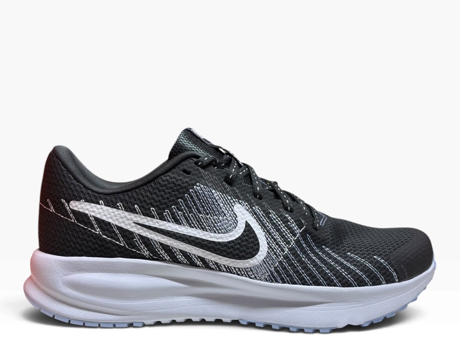 W Nike Run Defy Vrouwen Sportschoenen Zwart