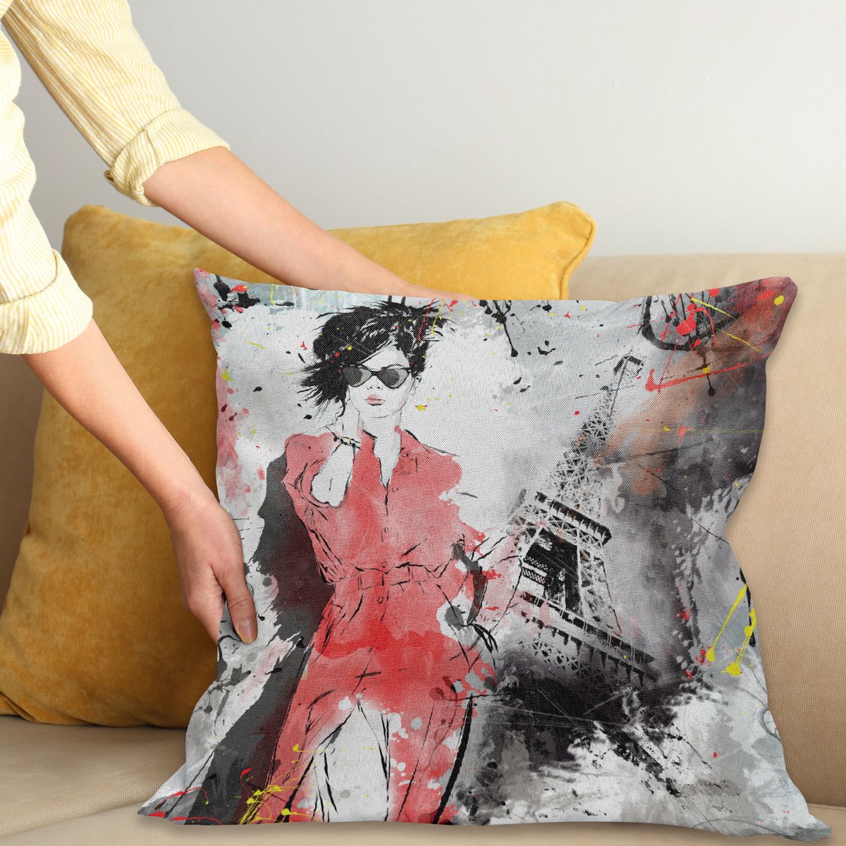 ABAKUHAUS Paris Sierkussenhoes, Modern Parisienne French Mode Lady Vrouw op Complex Grunge Achtergrond Modern, Decoratieve Vierkante Sierkussenhoes, 50 x 50 cm, Koraal Grijs