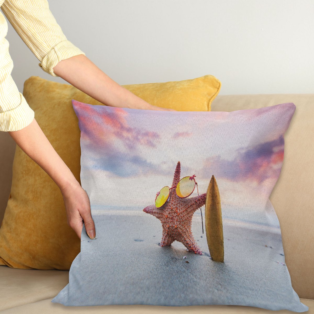 ABAKUHAUS Surfbrett Kussenhoes, Surfer Seestern am Strand, Digitale Print, Waterbestendig, Kleurecht, Wasbare Kussenhoes met Ritssluiting, 40 x 40 cm, Meerkleurig