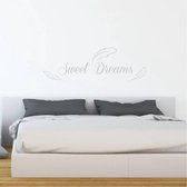 Muursticker Sweet Dreams Met Veren - Lichtgrijs - 160 x 53 cm - slaapkamer alle