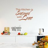 Muursticker This Kitchen Is Seasoned With Love -  Bruin -  80 x 57 cm  -  keuken  engelse teksten  alle - Muursticker4Sale