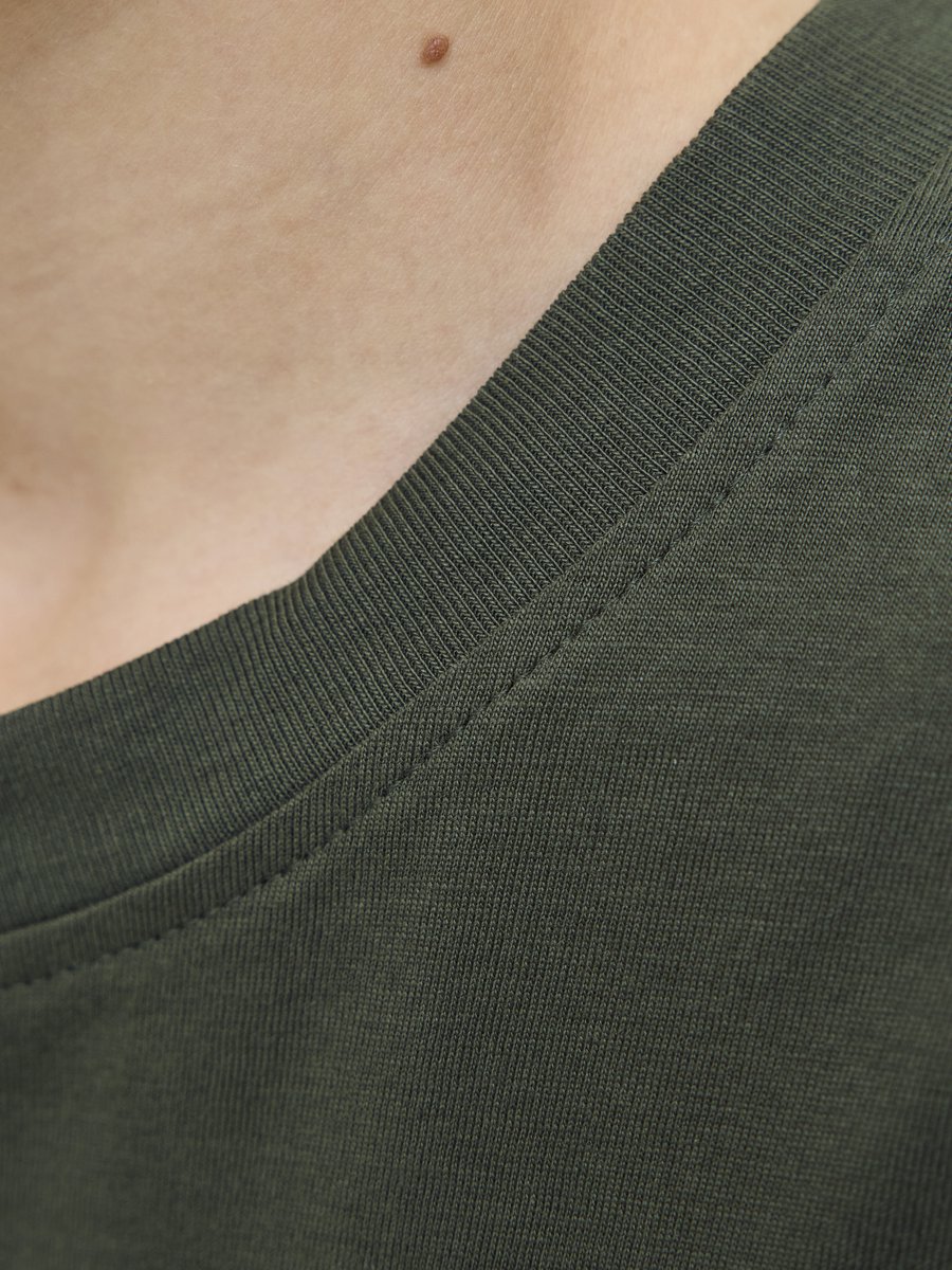 JACK&JONES - JJESTAR JJ TEE SS NOOS JNR - Jongens - T - shirts — afbeelding 3