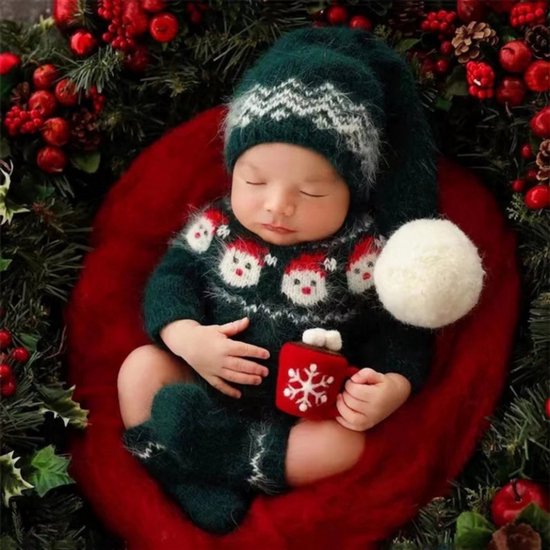 Kerst Baby Kleding Set 3 Stuks voor 0-2 Maanden - Groen Santa Claus Kostuum met Gebreide Romper, Kousen en Hoed voor Jongen en Meisje - Perfect voor Kerstfotografie, Baby First Christmas, Baby Outfit, Feestkleding van Kimme Design. — afbeelding 3