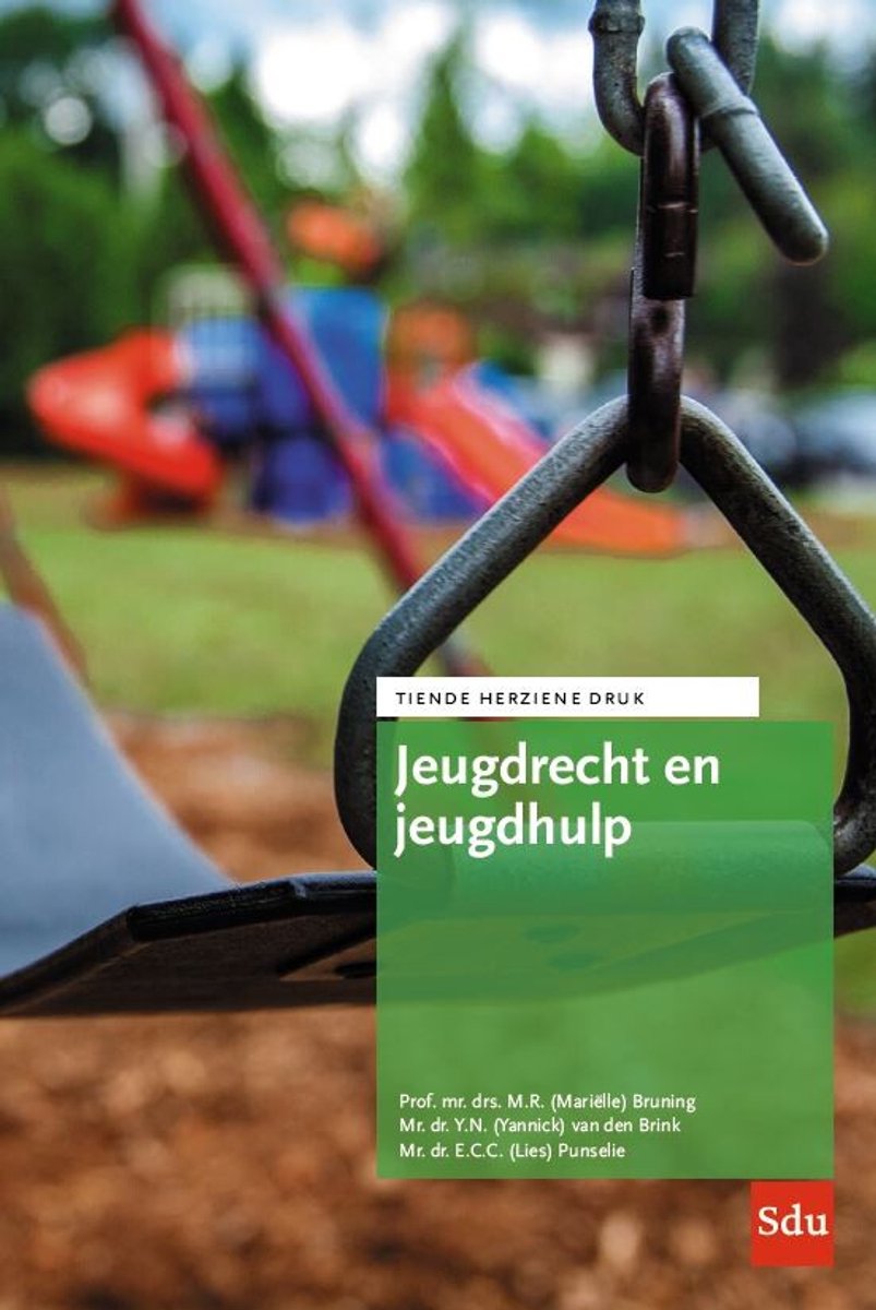Boekcover van Jeugdrecht en jeugdhulp met op de voorgrond een schommel en op de achtergrond een speeltuin.