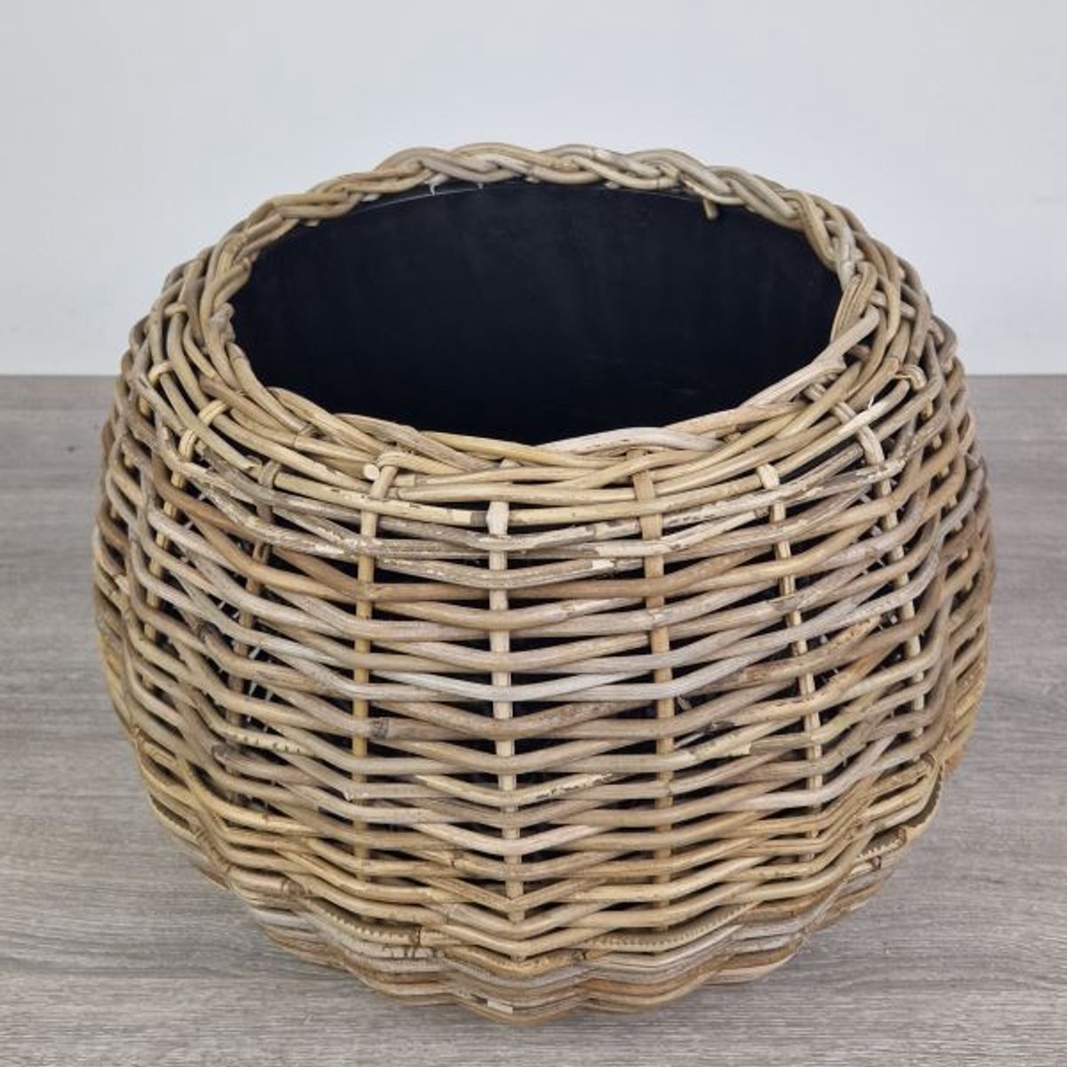 MigoStyling - Planten/bloemenmand - Tina - Cilinder - Rotan - Drypot - Dia 35/45 x H 35 cm