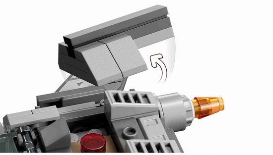 Close-up van het grijze LEGO Star Wars "Pirate Snub Fighter" cockpitdetail met oranje uitlaat.