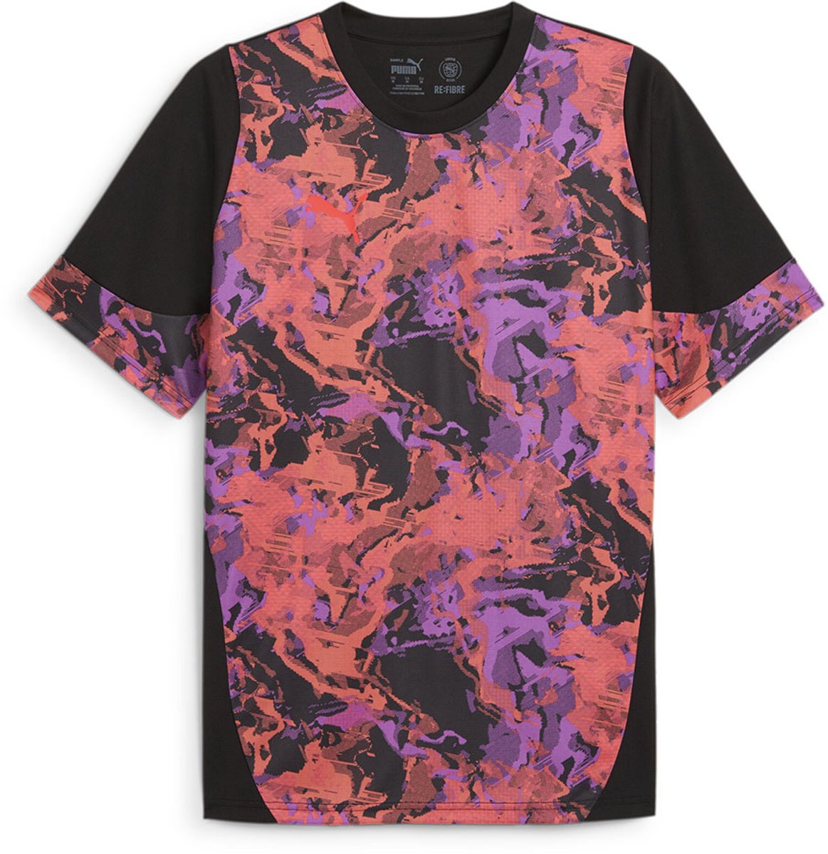 Zwart PUMA T-shirt met korte mouwen, slim fit, all-over grafische print in rood, paars en zwart, parelmoerkleurig logo.