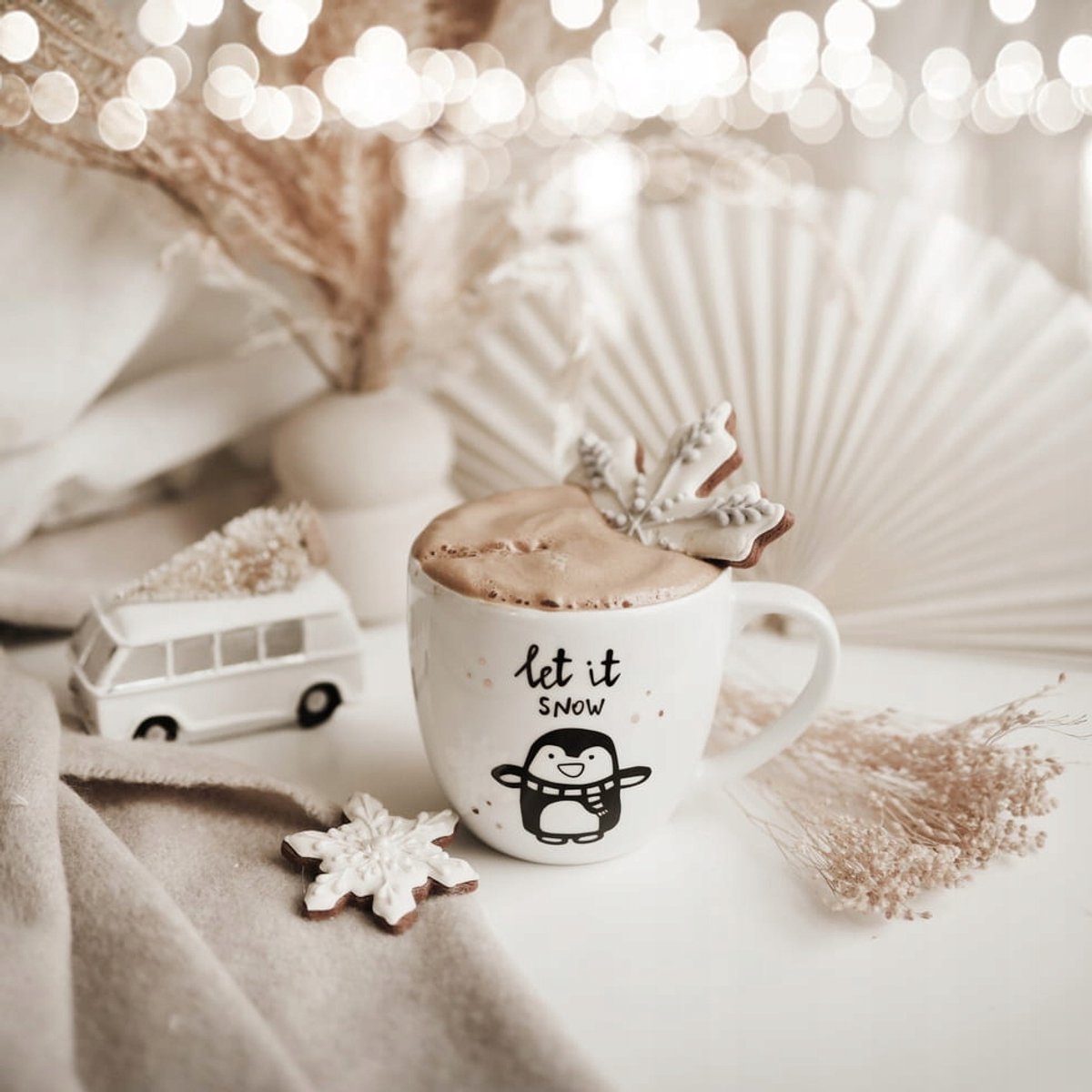 Porseleinen Mok 300 ml - Let it Snow met Gouden Accenten