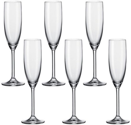 Six flûtes à champagne vides et transparentes à longues tiges, disposées en deux rangées.
