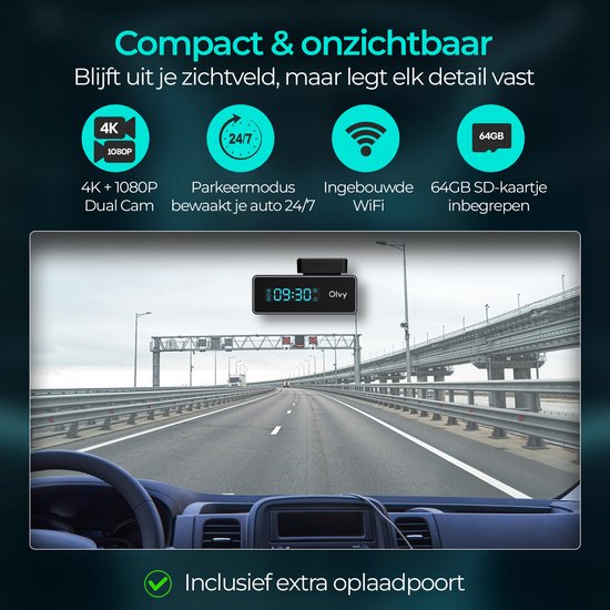 Voorruit van auto met dashcam, toont de snelweg en de tekst "Compact & onzichtbaar".