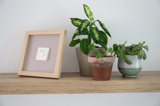 Happy Hands - Stijlvolle Houten Baby Afdruklijst - Hand- & Voetafdruk Set met Klei - Plexiglas Bescherming - Modern Design - Perfect Kraamcadeau - 22x22 cm — afbeelding 5