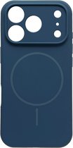 Casemania Hoesje Geschikt voor Apple iPhone 17 Pro - Donker Blauw - Zachte Liquid Siliconen Magnetisch Back Cover Case - Geschikt voor MagSafe - Telefoonhoesje met Camera Bescherming
