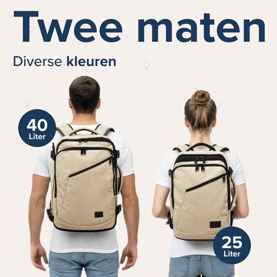 Man en vrouw dragen beige rugzakken van 40L en 25L.