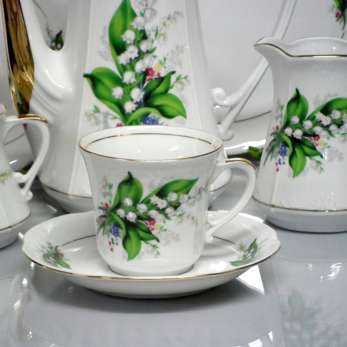 Porselein koffieporties voor 1 persoon. 3 Delig - Kamelia Bloem