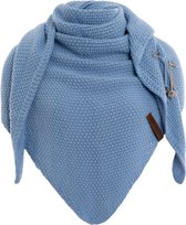 Knit Factory - Coco Gebreide Omslagdoek - Driehoek Sjaal Dames - Dames sjaal - Wintersjaal - Stola - Wollen sjaal - Oranje sjaal - Terra - 190x85 cm - Inclusief sierspeld