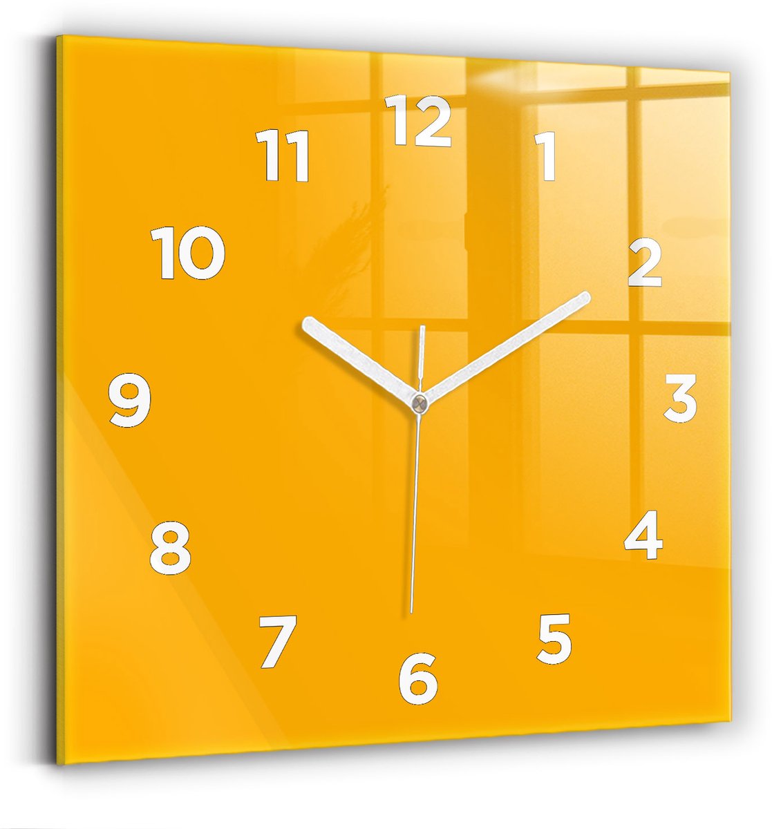 Wallfluent Wandklok - Donkergeel Vierkante Glas Klok - 30 cm x 30 cm - Donkergeel Wandklok - Witte Handen - Wandklok Met Cijfers - Kinder Wandklok Glas - Vierkante Glazen Klok - Minimalistisch Wandklok - Vierkante Glazen Wandklok