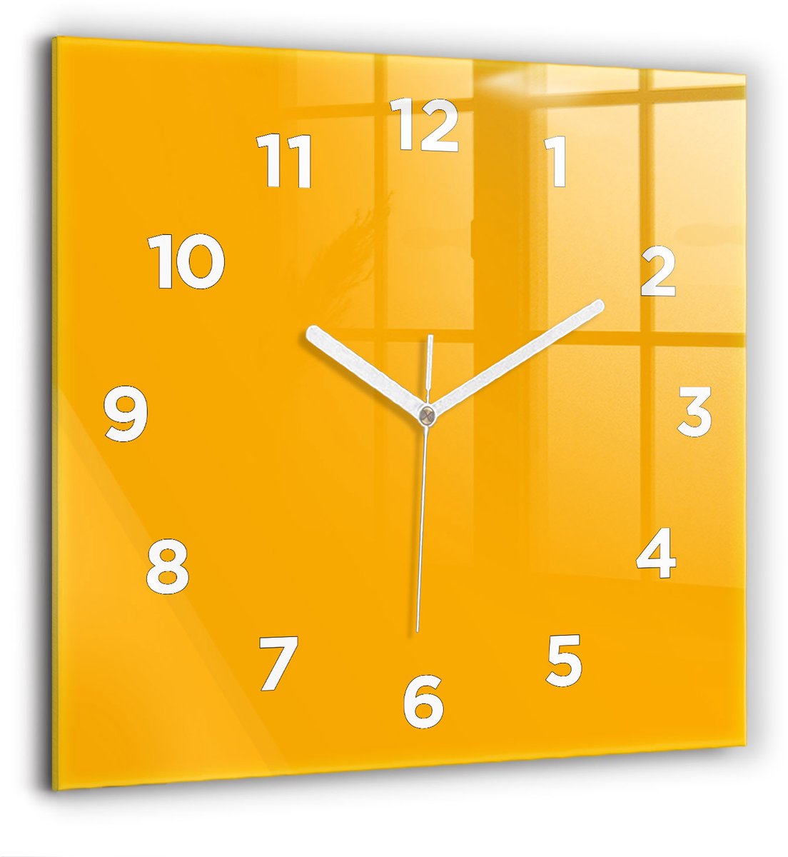 Wallfluent Wandklok - Donkergeel Vierkante Glas Klok - 60 cm x 60 cm - Donkergeel Wandklok - Witte Handen - Wandklok Met Cijfers - Kinder Wandklok Glas - Vierkante Glazen Klok - Minimalistisch Wandklok - Vierkante Glazen Wandklok