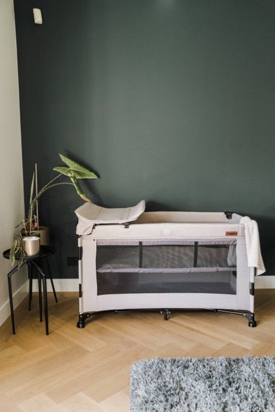 Novi Baby Nora Luxe Campingbed - Groen/Zwart - reisbedje -Inclusief bodemverhoger - Inclusief verschoonblad - Inclusief transporttas