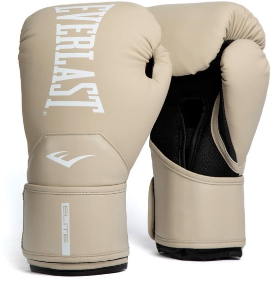 Een paar champagnekleurige Everlast Elite bokshandschoenen met opdruk.