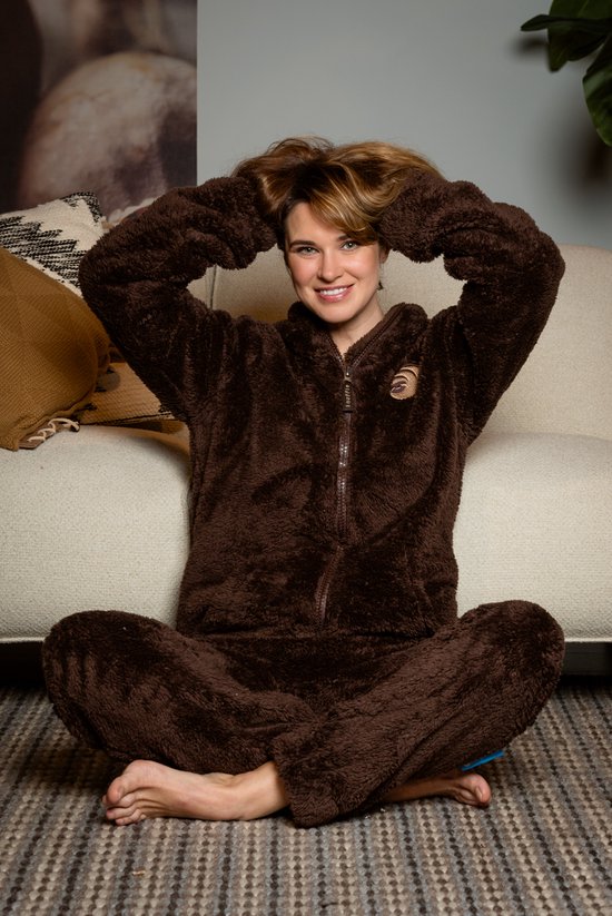 Combinaison polaire Knuffle pour femme® | Combinaison de maison chaude pour femme | Super doux et confortable | Qualité premium | Marron taille XXS | Produit de manière durable et neutre en CO₂ au Portugal