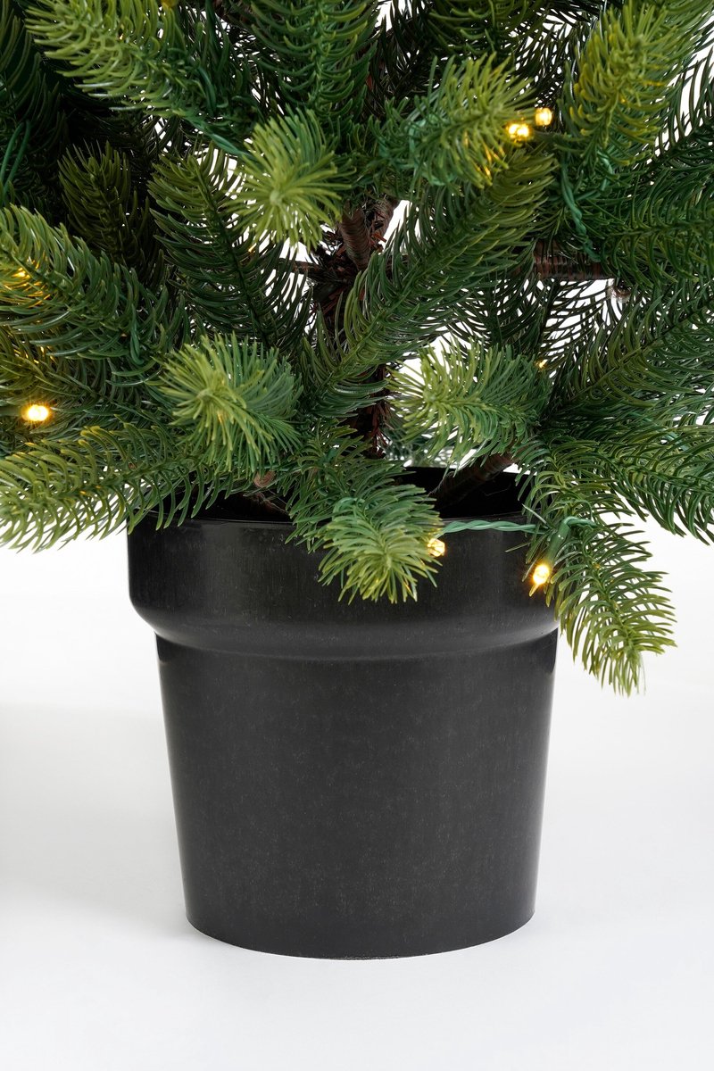 Black Box Trees Nagoya Kerstboom en Kerstkrans Set - 2 Kunstkerstbomen en 1 Krans met LED Verlichting - H90 x Ø45 cm - Groen – foto 4