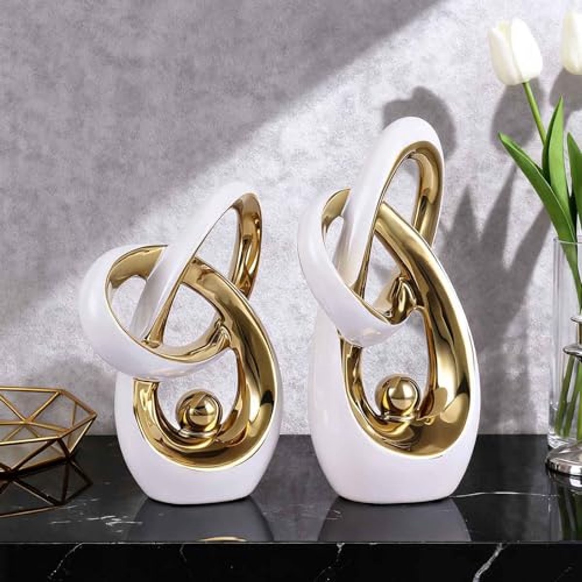 Abstract Wit en Goud Bureau Sculptuur - Moderne Kunst voor Elke Ruimte