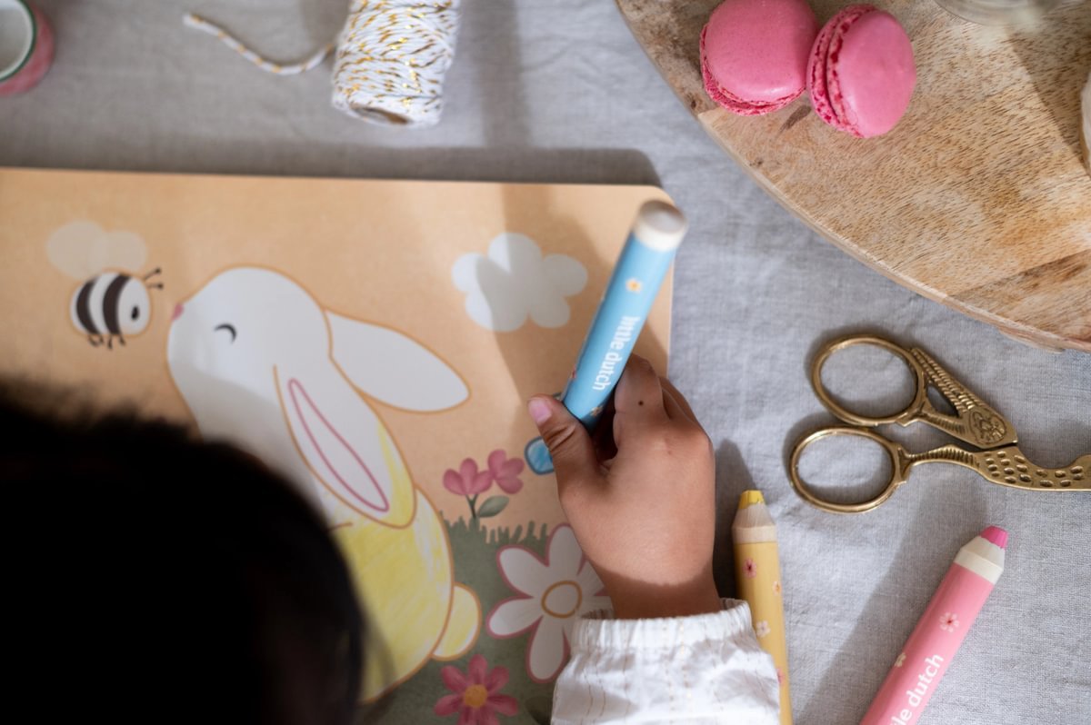 Little Dutch magisch knutselboek Rosa & Friends - compleet met 3 houten kleurpotloden - toverkrassen - creatief speelgoed 2 jaar — afbeelding 9