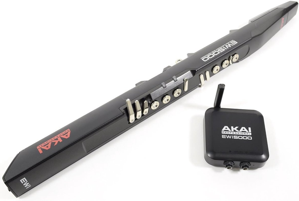 Akai Professional EWI5000 - Draadloos, Batterijgevoed, Elektronisch Blaasinstrument met Ingebouwde Geluidsbibliotheek, Zwart