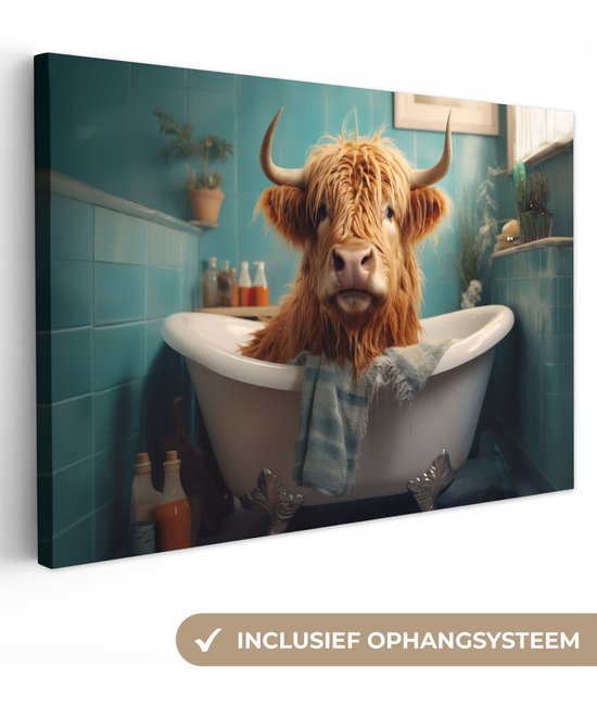 Canvas schilderij 120x80 cm - Exclusieve wanddecoratie Schotse hooglander - Badkamer - Blauw - Bad - Muurdecoratie woonkamer - Slaapkamer decoratie - Kamer accessoires - Schilderijen op canvas