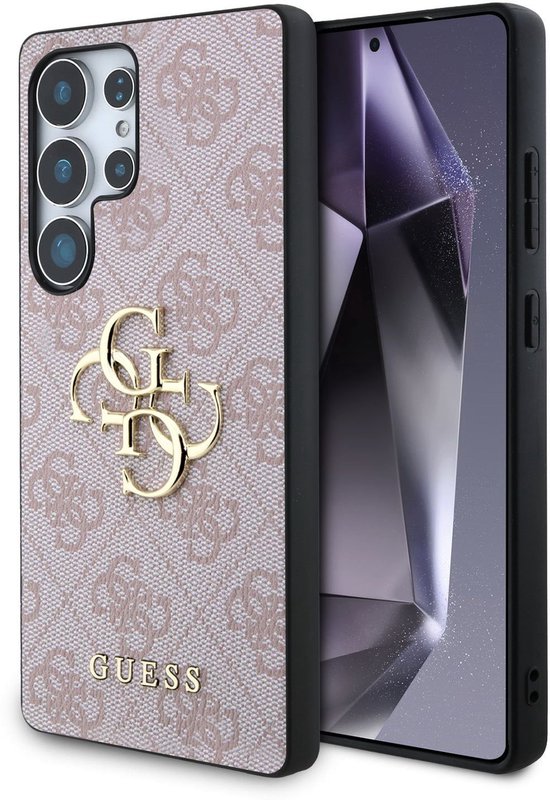 Coque Guess rose avec imprimé logo beige et logo Guess doré, placée sur un Samsung Galaxy S25 Ultra.