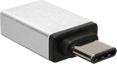 USB-C 3.1 vers USB 3.0 Un adaptateur femelle argenté avec fonction OTG pour Macbook et smartphones, entre autres