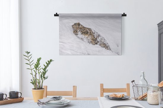 Tapisserie Snow Leopard - Léopard des neiges marchant dans la neige Tapisserie coton 90x60 cm - Tapisserie avec photo