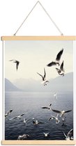 JUNIQE - Posterhanger Meeuwen foto -40x60 /Blauw & Wit