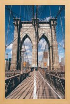 JUNIQE - Poster in houten lijst Crossing the Bridge -60x90 /Blauw &