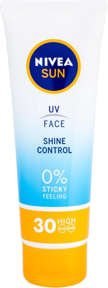 Nivea Sun UV Face Shine Control SPF 30 Zonnebrandcrème - 50 ml (voor normale en gecombineerde huid)