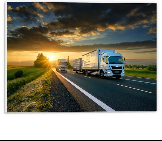 Forex - Witte Vrachtwagens op Weg - 40x30cm Foto op Forex