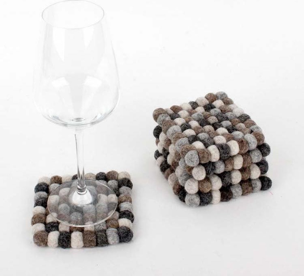 Vilten onderzetters grijs vierkant 10 cm -Set van 4