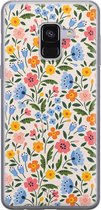 Samsung Galaxy A8 2018 siliconen hoesje - Romantische bloemen - Soft Case Telefoonhoesje - Multi - Bloemen