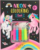 Ylvi and the Minimoonis - Colouring Book w/ neon Markers (0410331)