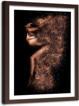 Foto in frame , Vrouw in goudstof ,120x80cm , zwart bruin , wanddecoratie