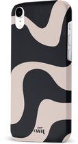 xoxo Wildhearts telefoonhoesje geschikt voor iPhone Xr - Ride With Me - Double Layer - Beschermhoes met golvend patroon - Luxe hard case - zwart en beige