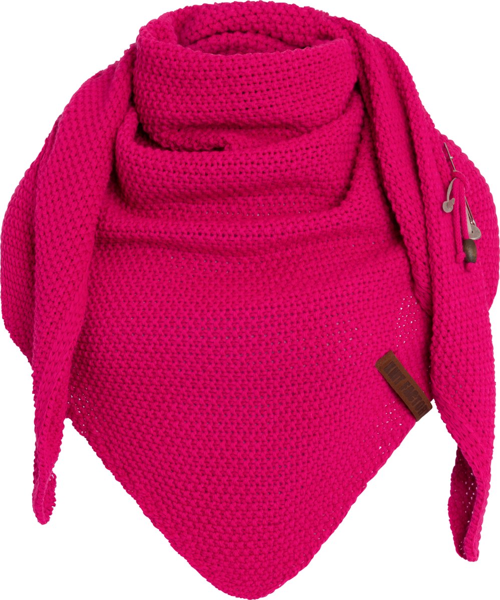 Knit Factory Coco Gebreide Omslagdoek - Driehoek Sjaal Dames - Dames sjaal - Wintersjaal - Stola - Wollen sjaal - Felroze sjaal - Fuchsia - 190x85 cm - Inclusief sierspeld