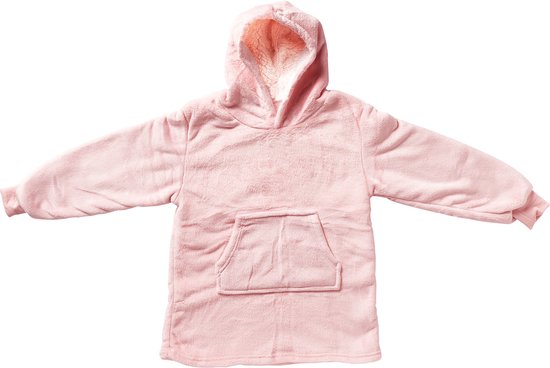Een roze, oversized hoodie deken met capuchon, opengevouwen.