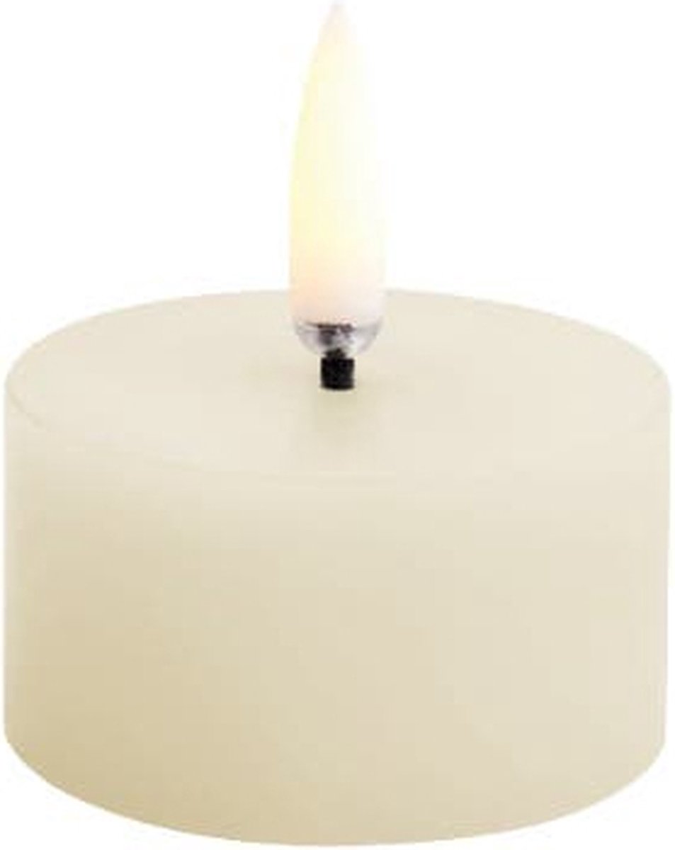 Uyuni LED Rustieke Kaars Ivoor - Theelicht - Waxinelichtje - Ø 5cm x Hoogte 2,8cm
