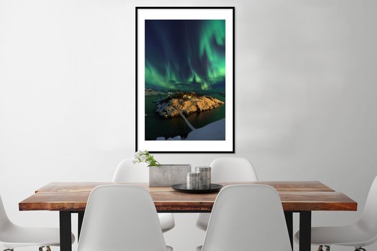 Aurores boréales vertes au-dessus d'une maison 60x90 cm