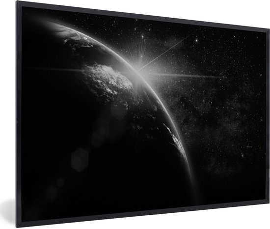 Photo en cadre - Lever de soleil avec la Voie lactée comme fond en cadre photo noir et blanc noir sans passe-partout 120x80 cm - Affiche sous cadre (Décoration murale salon / chambre)