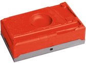Rood dekblok met grijze metalen rand en een cirkelvormige inkeping aan de bovenkant.
