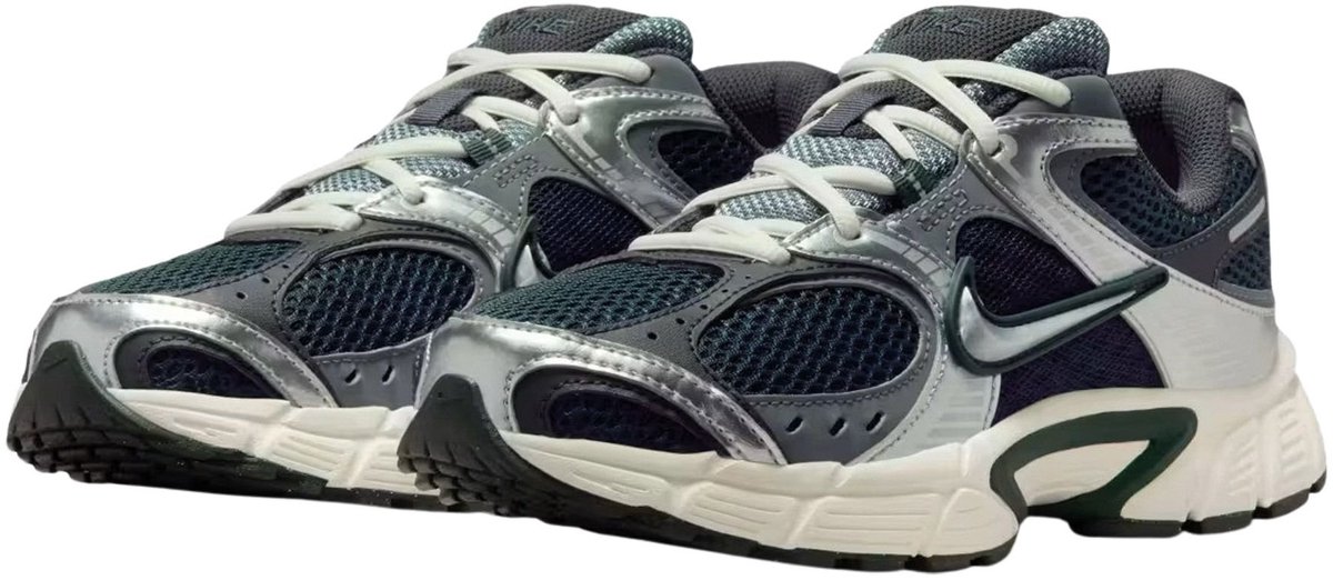 Nike V5 RNR Sneakers Dames