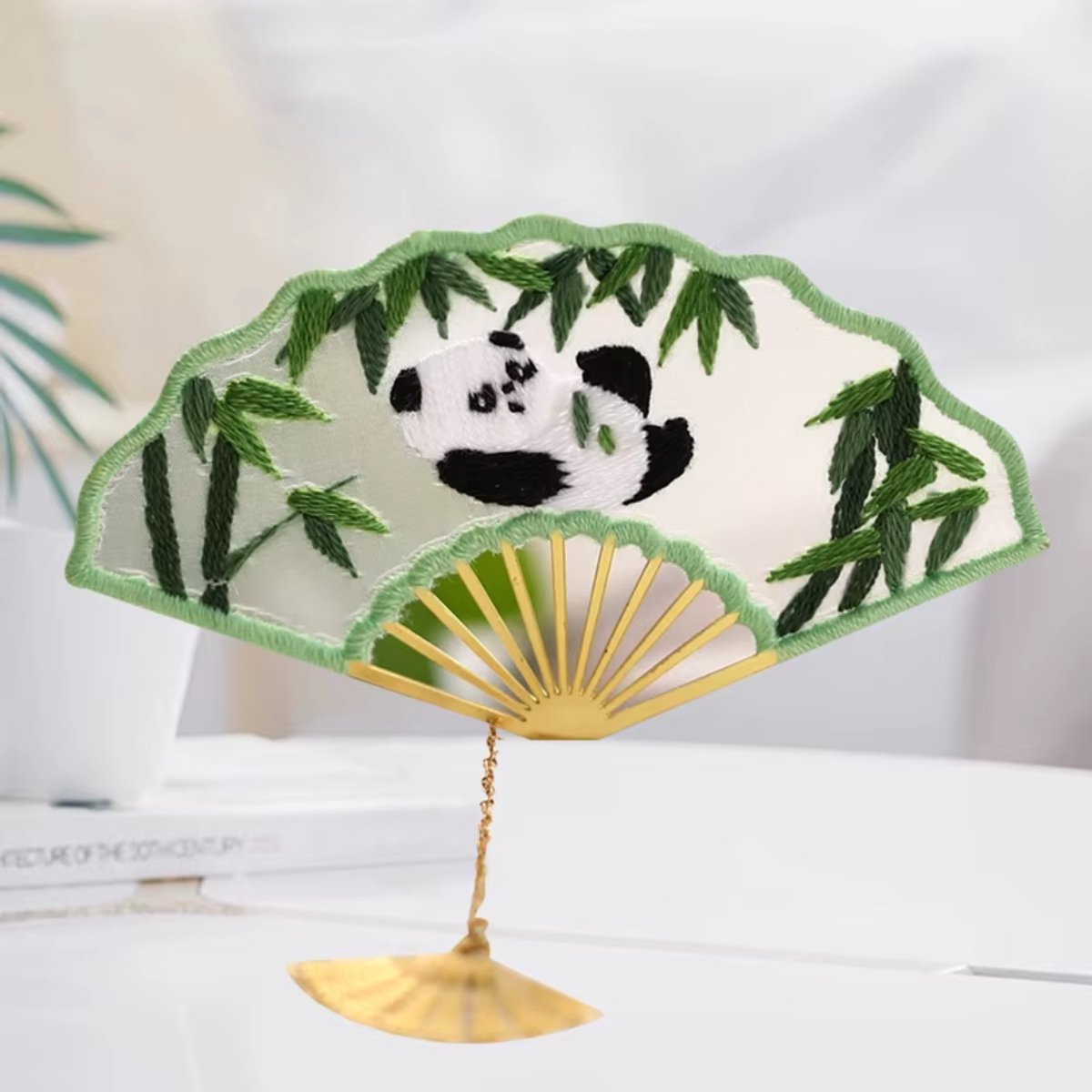 DIY Borduur Bladwijzer Panda – Borduren – Creatief Knutselpakket Volwassenen – Hobbypakket voor Volwassenen – Borduurpakket voor Beginners – Mindful Hobby – DIY Hobby Volwassenen
